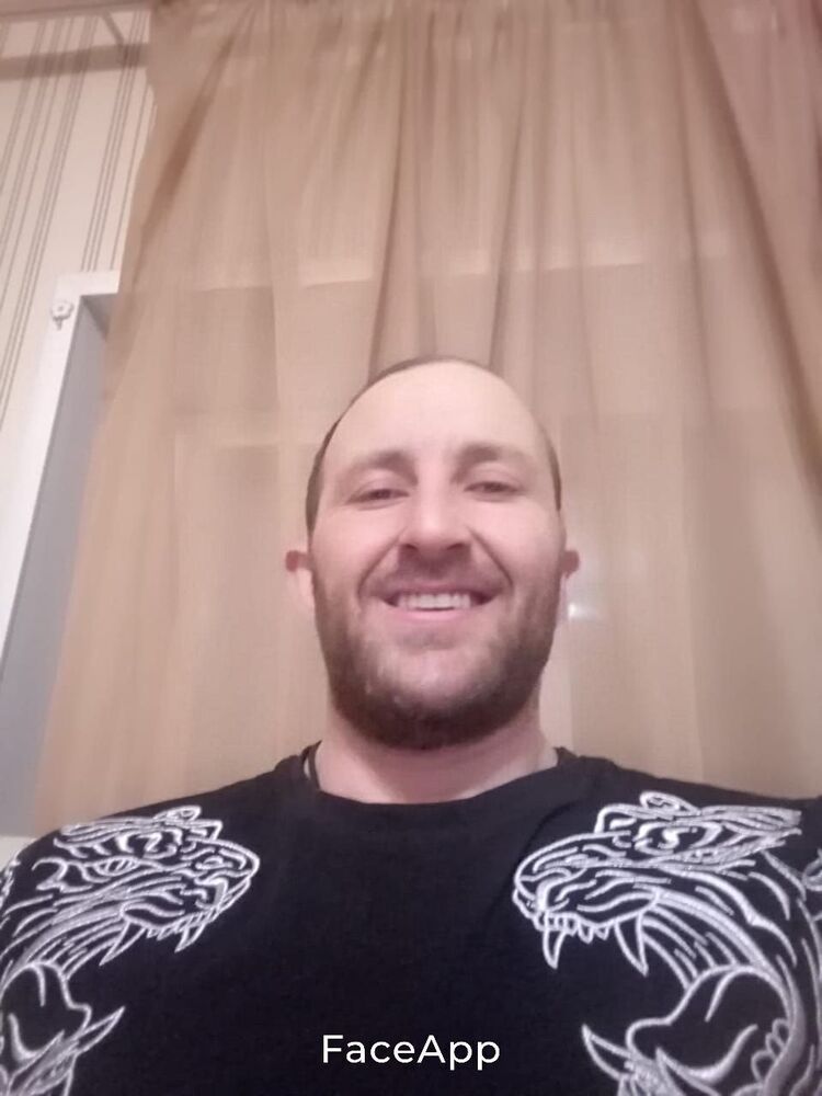  46763604  , 40 ,    