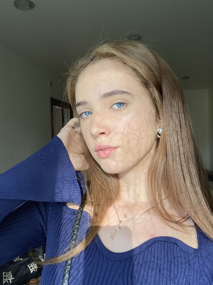  ,   Evva, 20 ,   