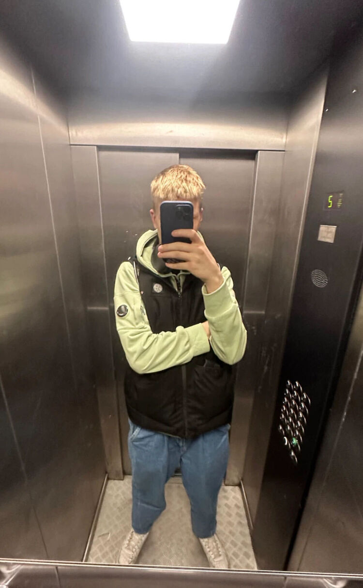  45599854  , 19 ,    