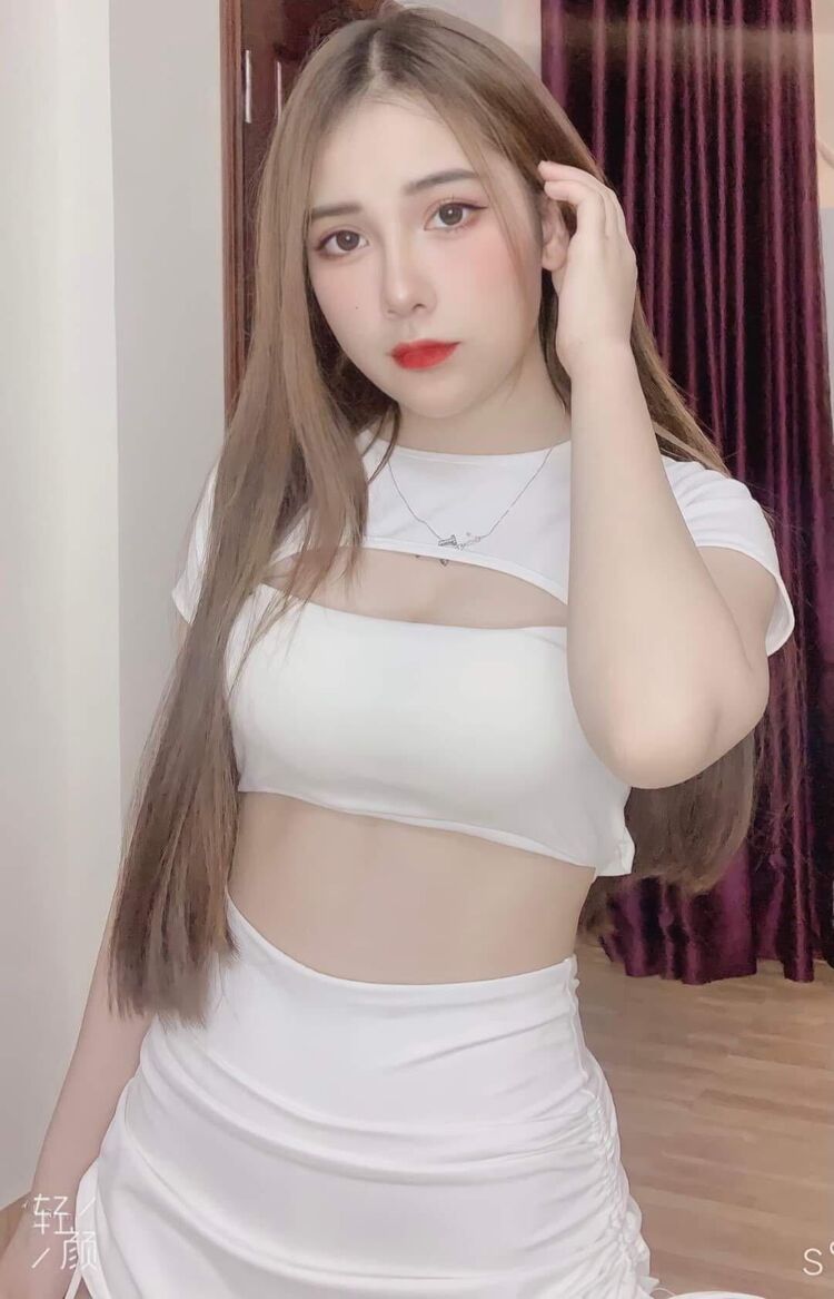  ,   Lynne, 24 ,   ,   