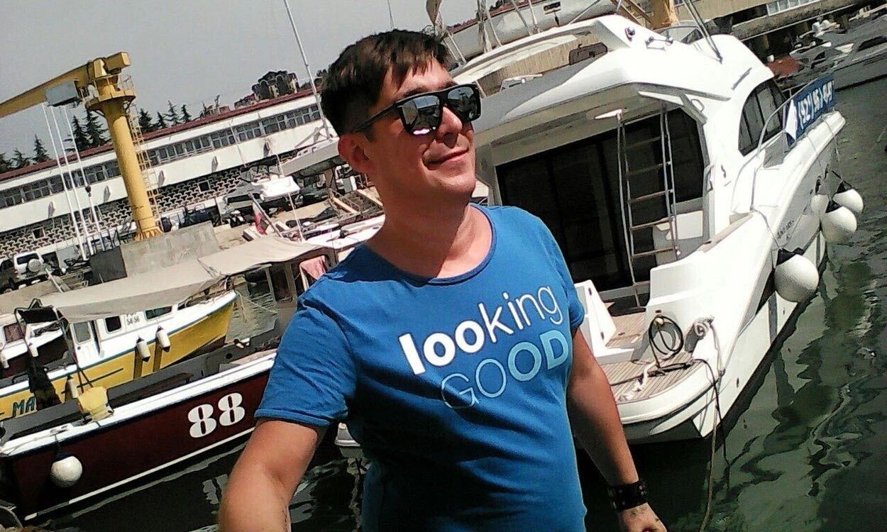  ,   Artur, 38 ,   ,   