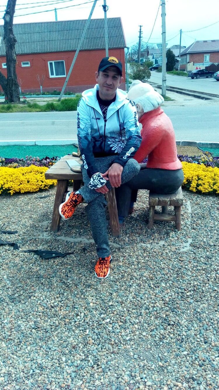  24988564   , 39 ,    