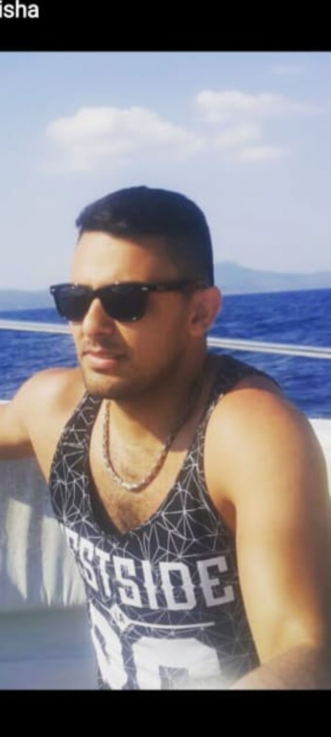  ,   Emil, 40 ,   ,   