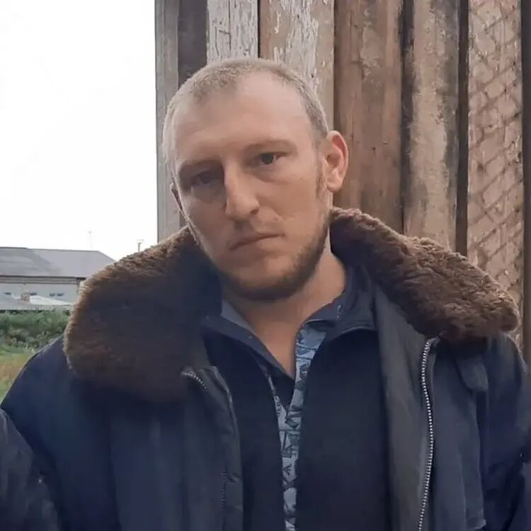  27075834  Igor, 41 ,    