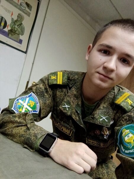  -,   Maxim, 21 ,   ,   , c , 