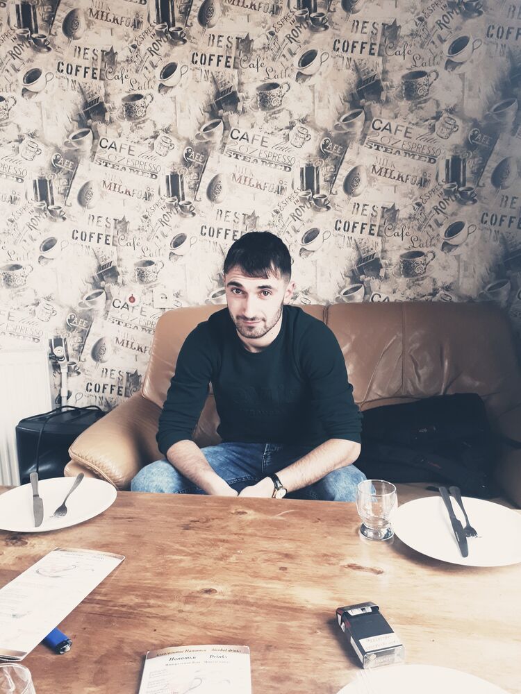  ,   Hayk, 32 ,   ,   