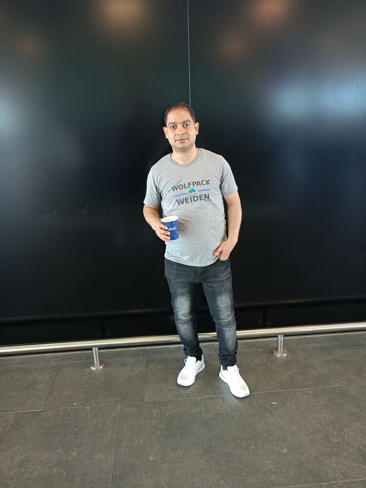  45939014  Mohamed, 37 ,    -