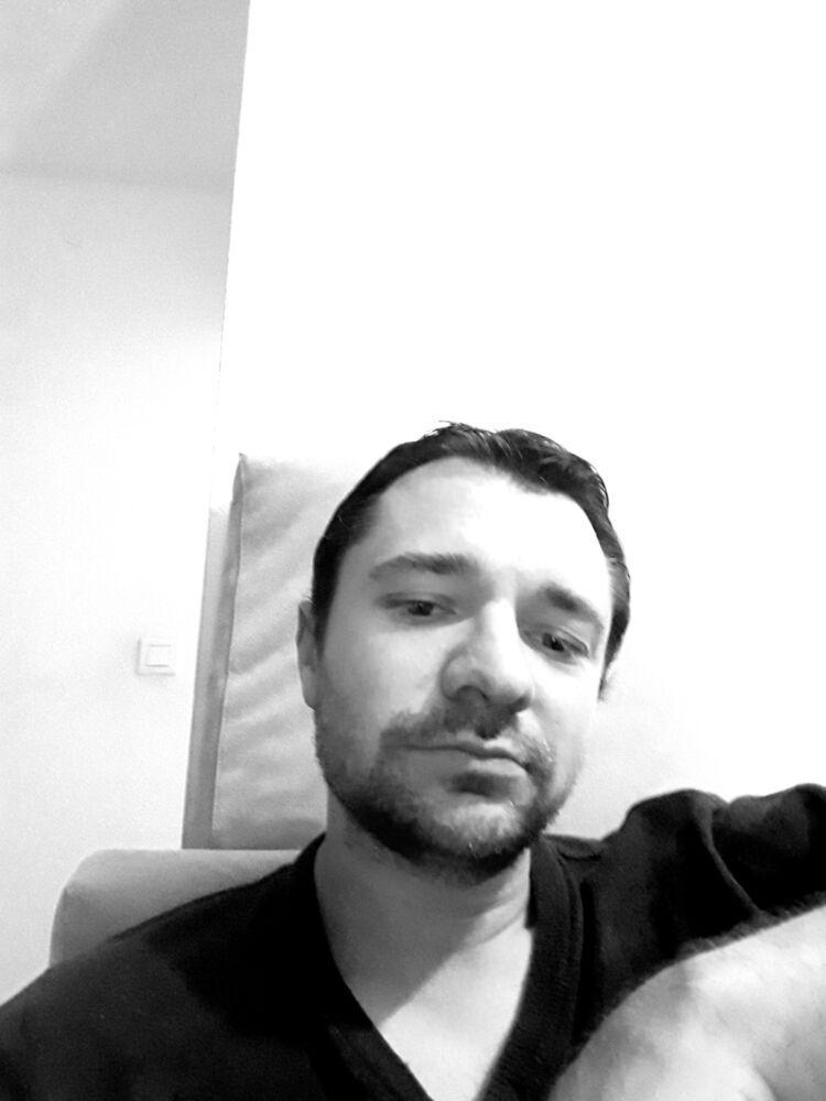  Tel Aviv-Yafo,   Yura, 37 ,  