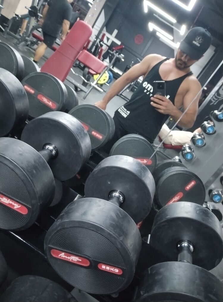  33817614  , 27 ,     