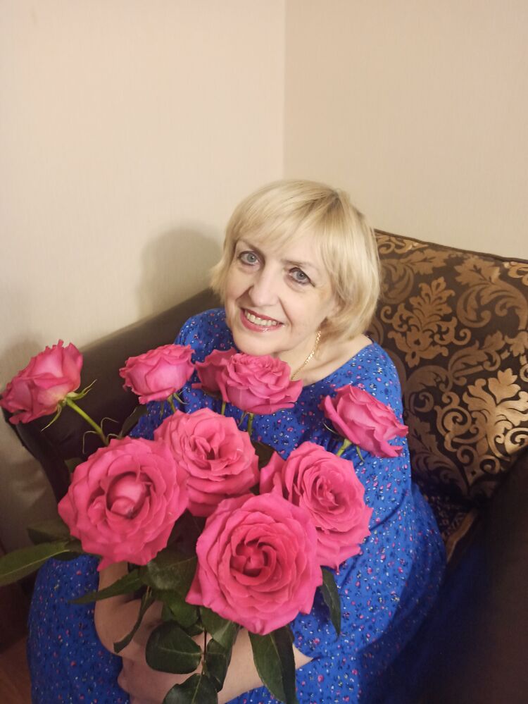  52806464  Lyudmila, 54 ,    