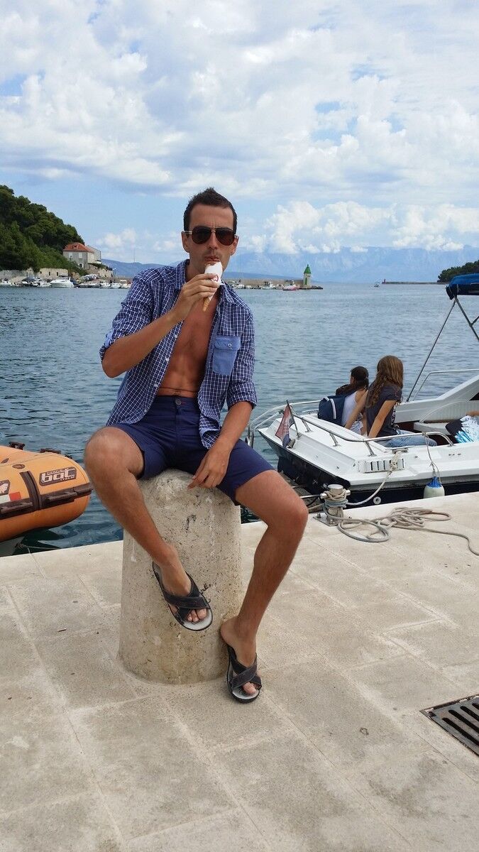  ,   Alex, 33 ,   ,   , c 