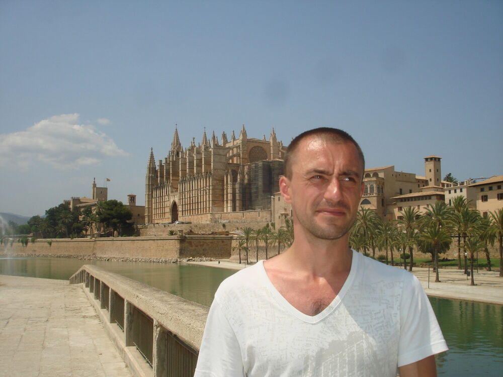  11618234  Roman, 45 ,    