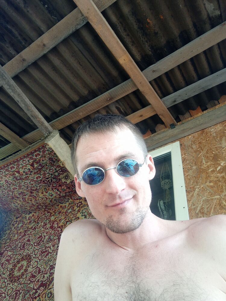  ,   Viktor, 38 ,   ,   , c 