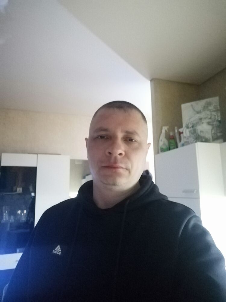  50468944  Mikhailbyisk, 41 ,    