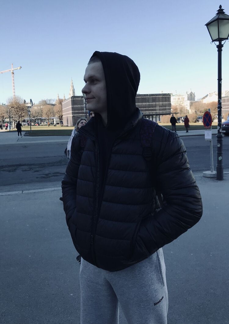  29129694  Yaroslav, 28 ,    