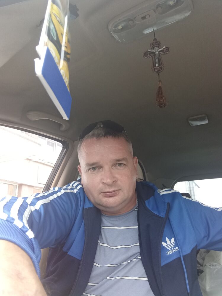  28585064  , 49 ,    