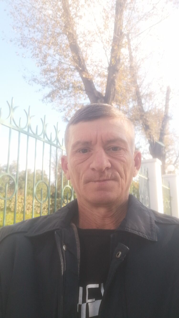  54246924  Sergey, 46 ,    