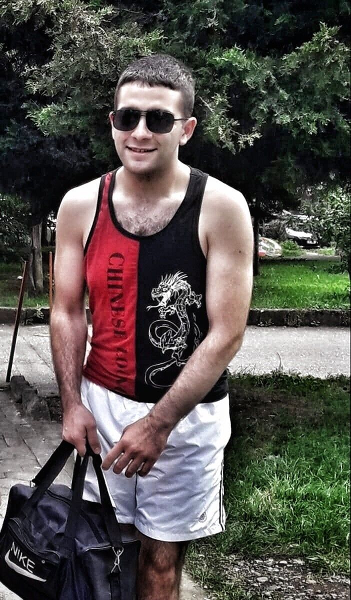  16903764  Davo, 27 ,    