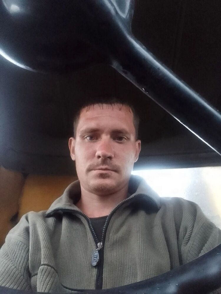  46518114  , 32 ,    