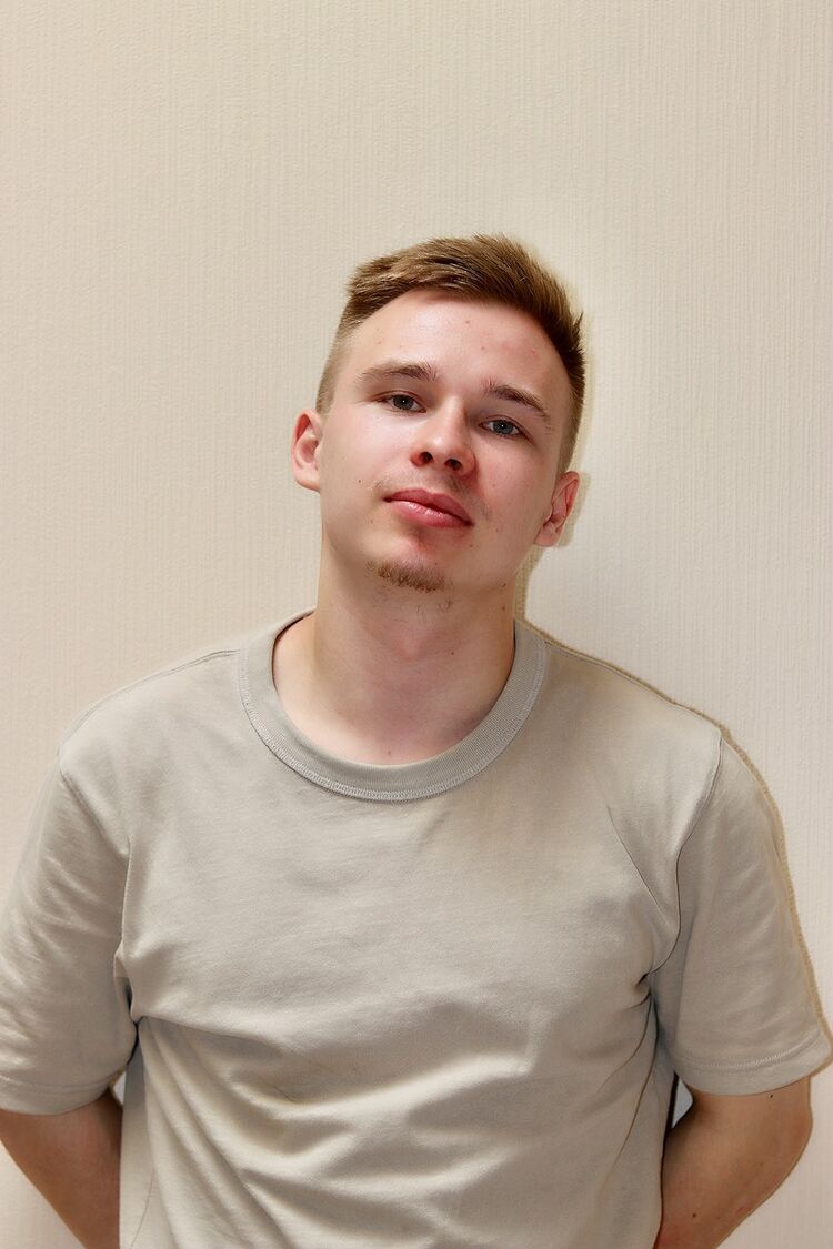  49749434  Blaser, 24 ,     