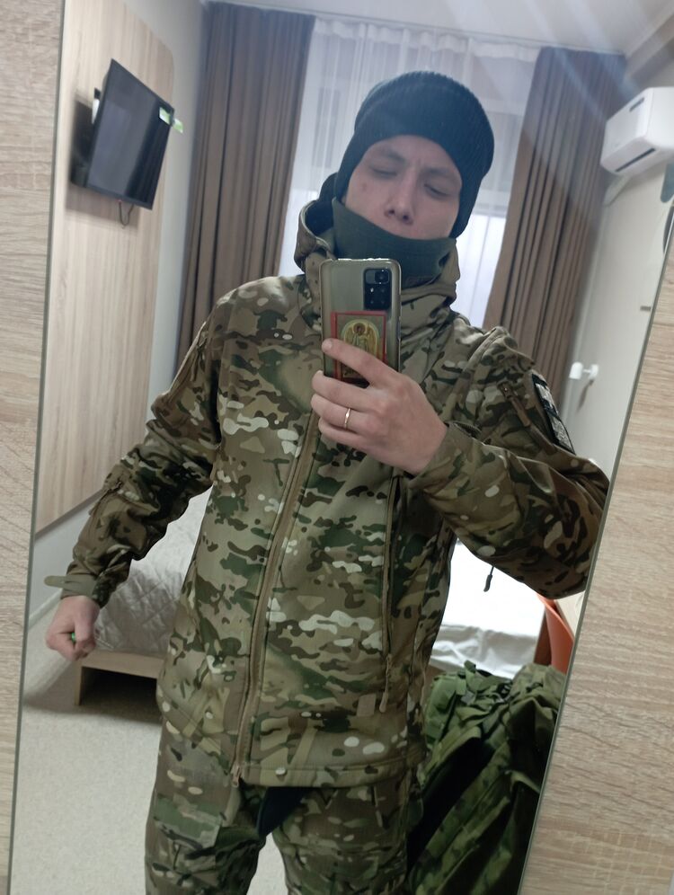  41302694  , 24 ,    