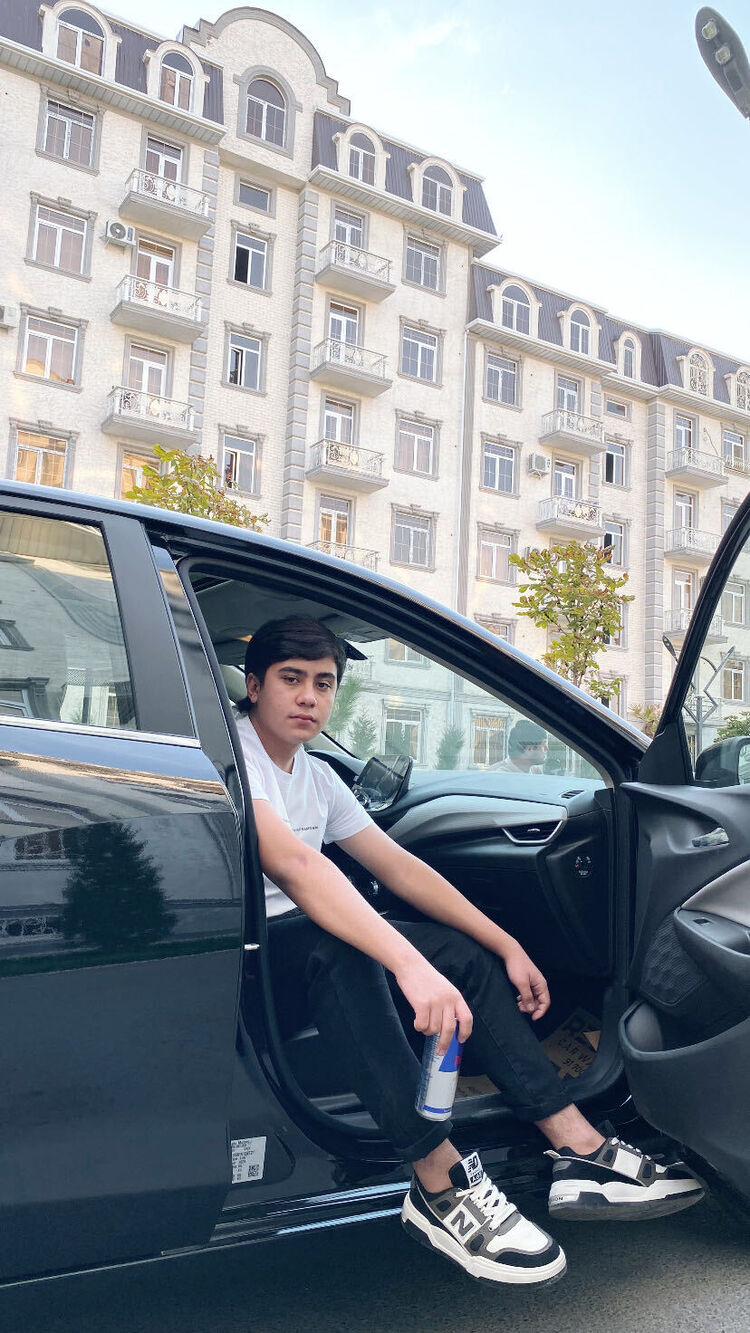  ,   Hasanjon, 18 ,   ,   