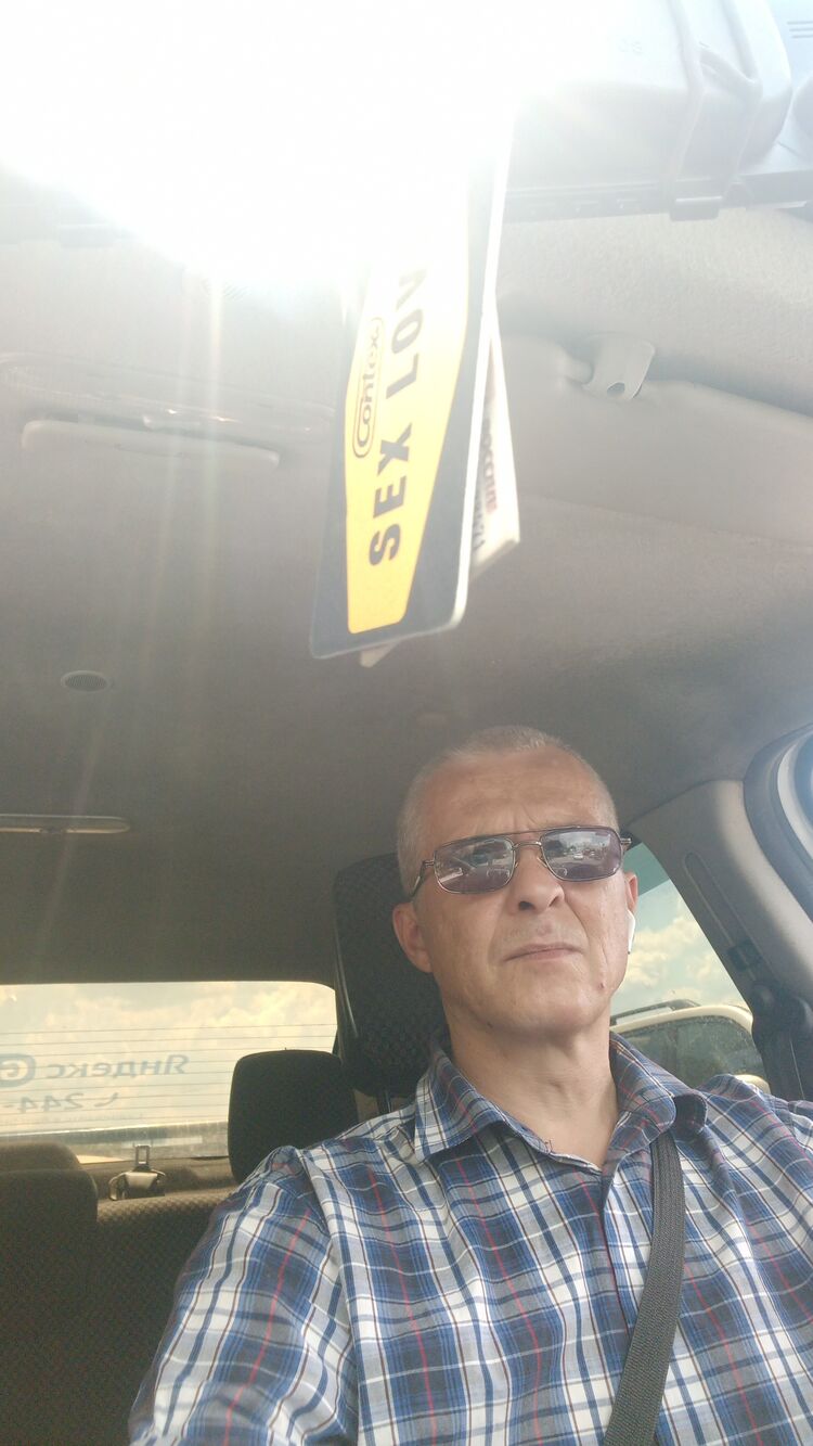  43840584  Dmitry, 49 ,    