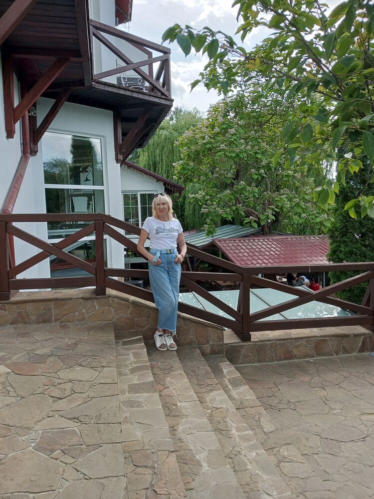  52307274  Irina, 53 ,    