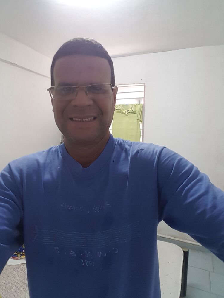  31364384  Francisco, 44 ,    