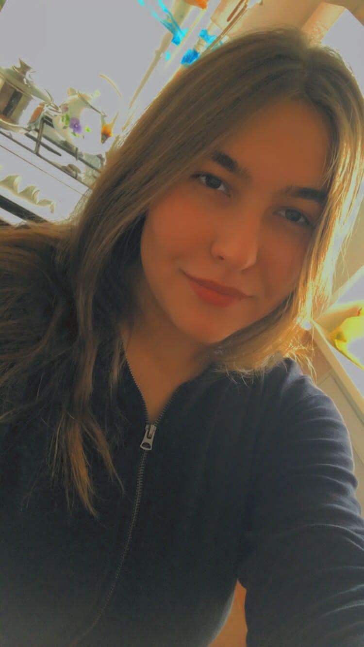  28229494  Liana, 26 ,    
