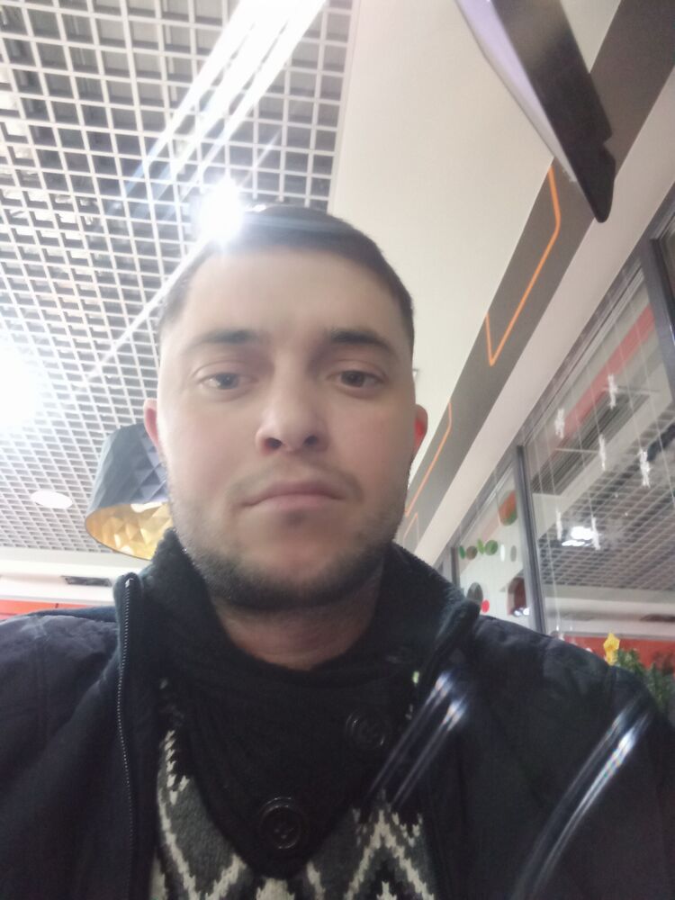  ,   Constantin, 29 ,   ,   