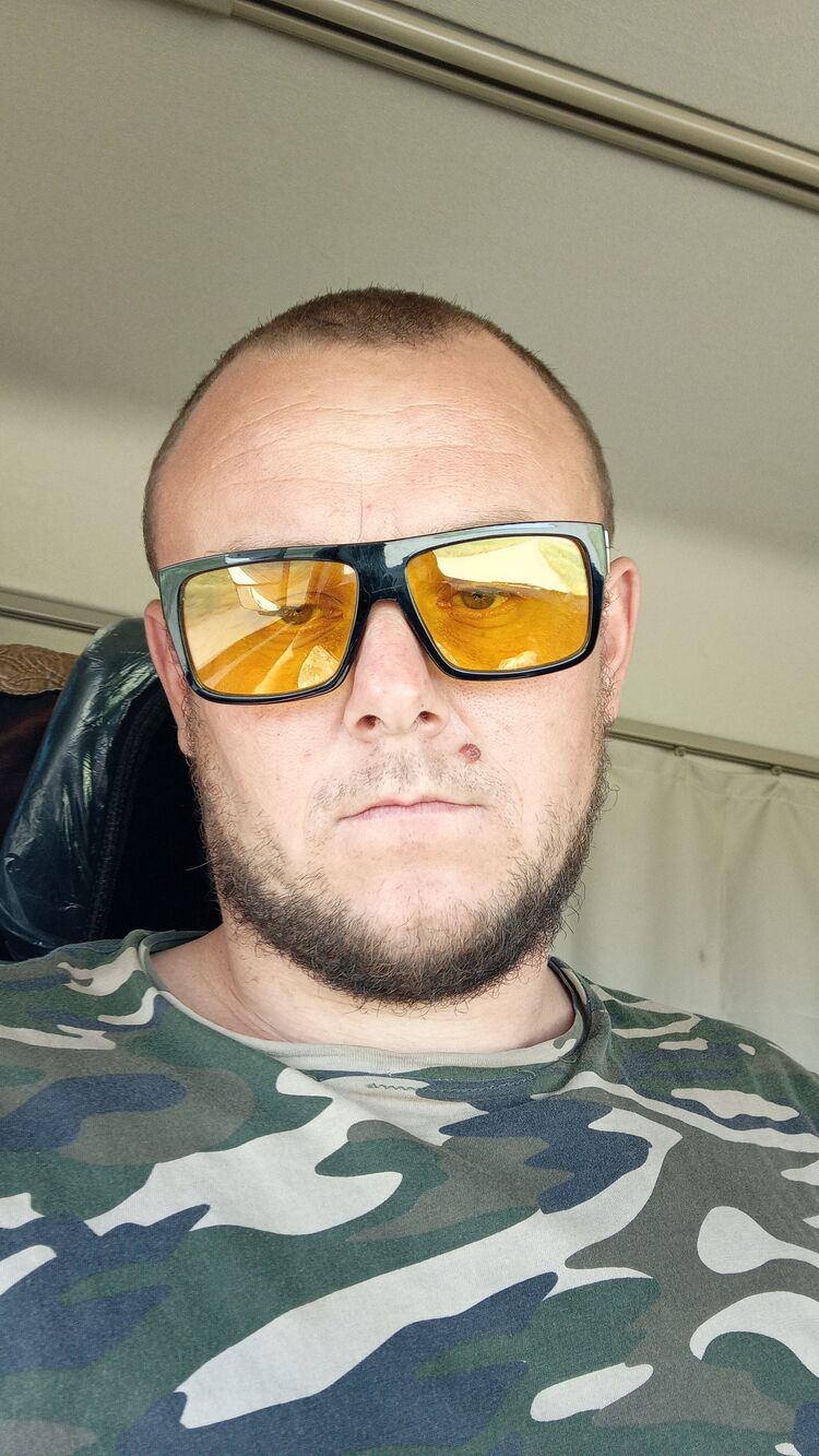  44253764  , 33 ,    