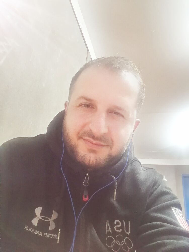  ,   Baho, 37 ,   ,   , 