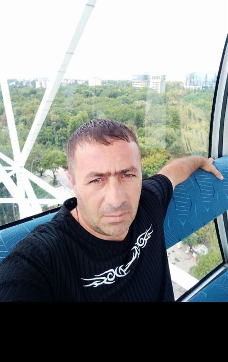  47422734  RALF, 49 ,    