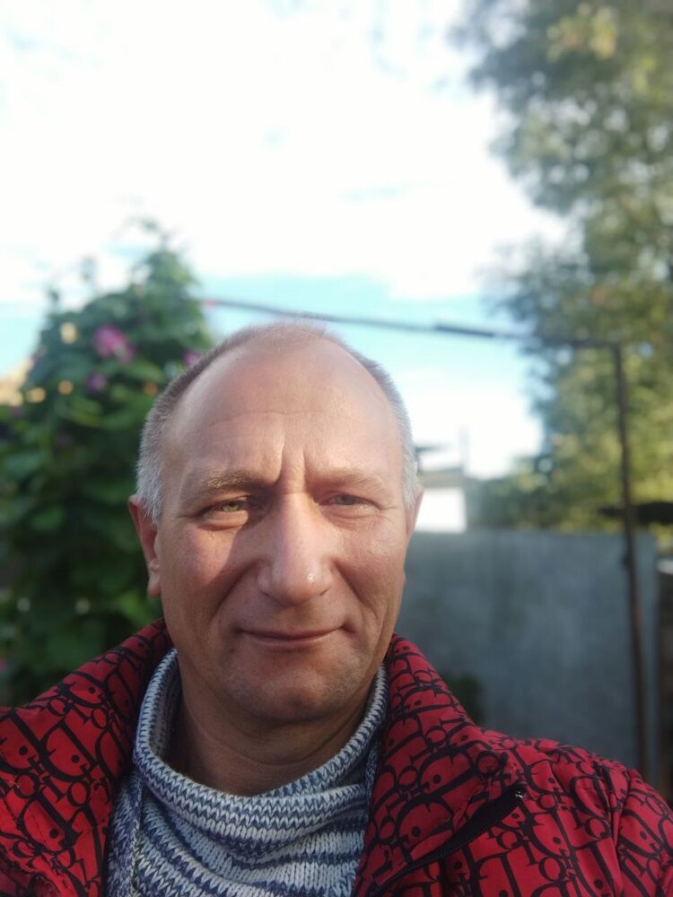  29727494  Mikhail, 48 ,    