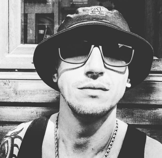 ���� 38671494 ������� ����, 36 ���, ���� ���������� � �����������