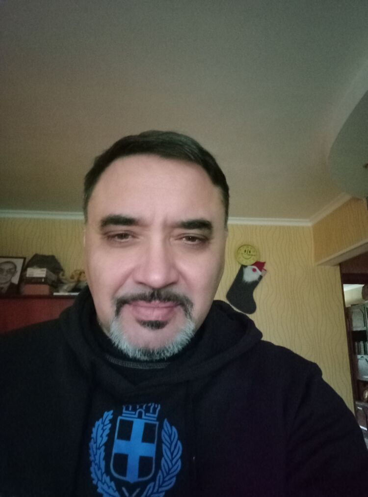  44061074  , 50 ,     