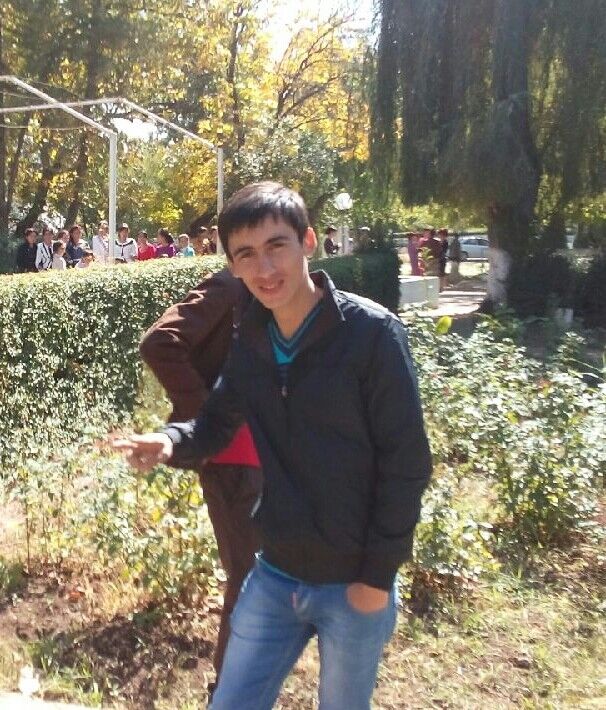  ,   Elyor, 36 ,  