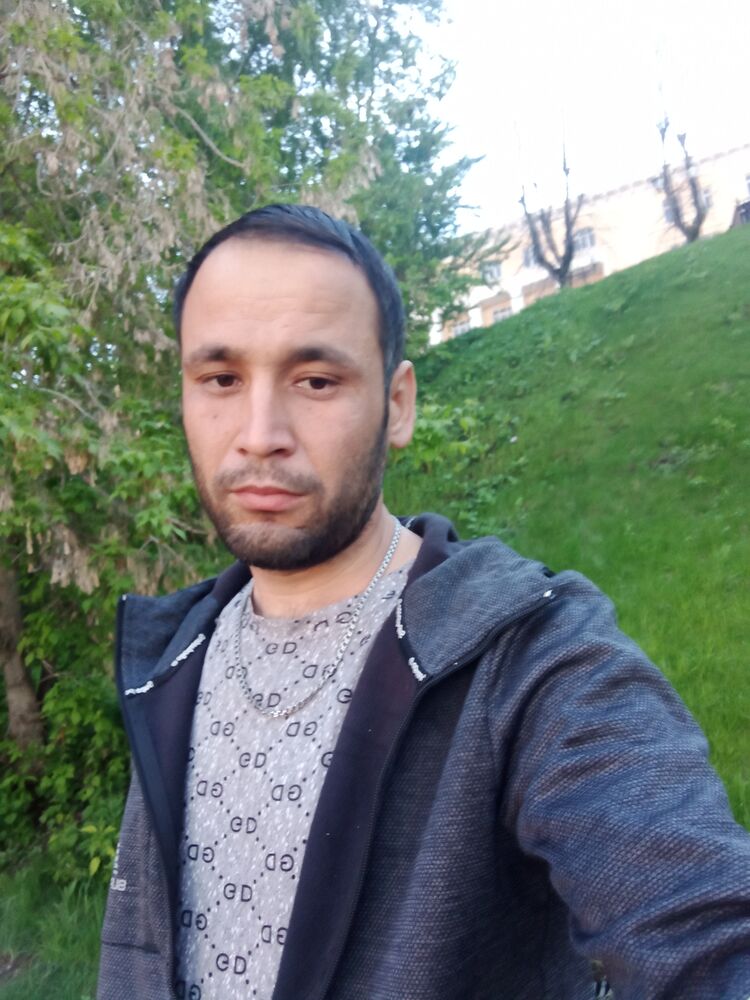  26788874  Elyor, 31 ,    