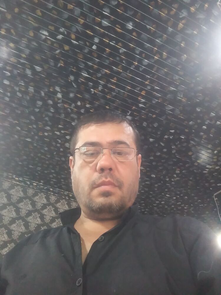  33744524  Azam, 45 ,    