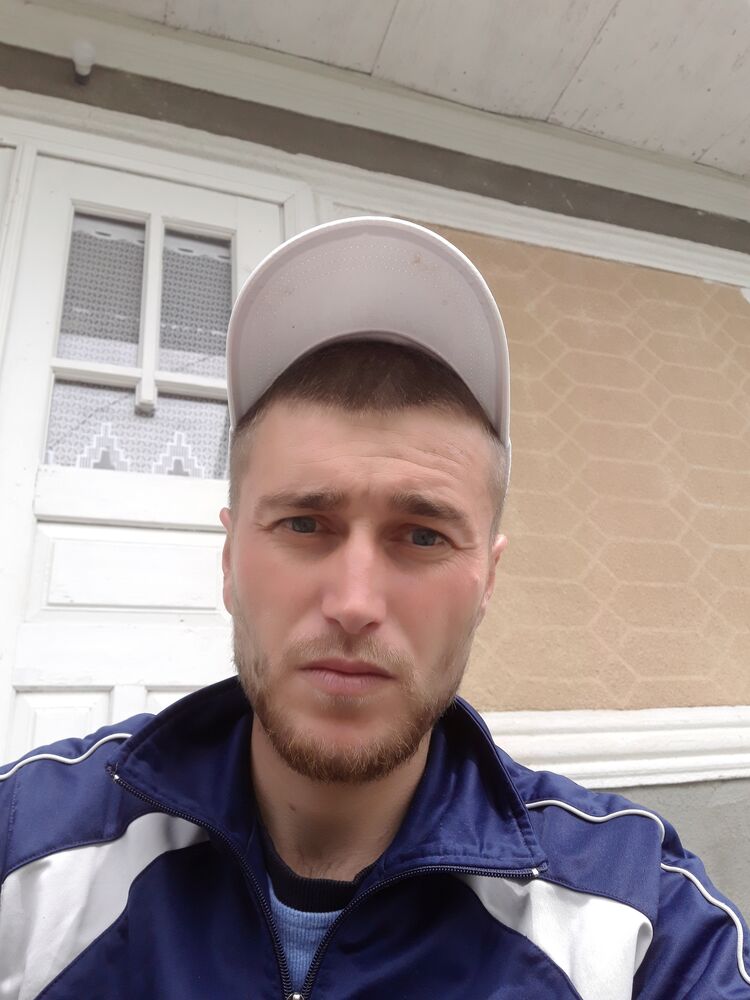  ,   Vali, 33 ,   ,   
