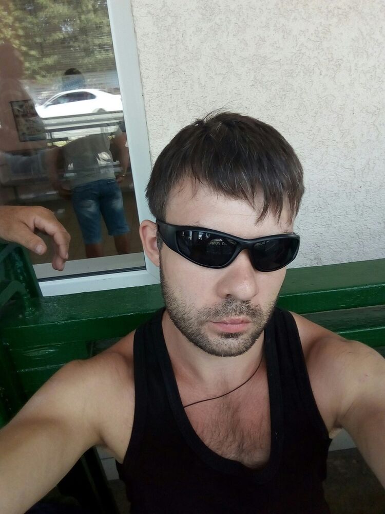  9775794  , 37 ,    -
