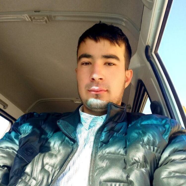  24533794  Bek, 28 ,    