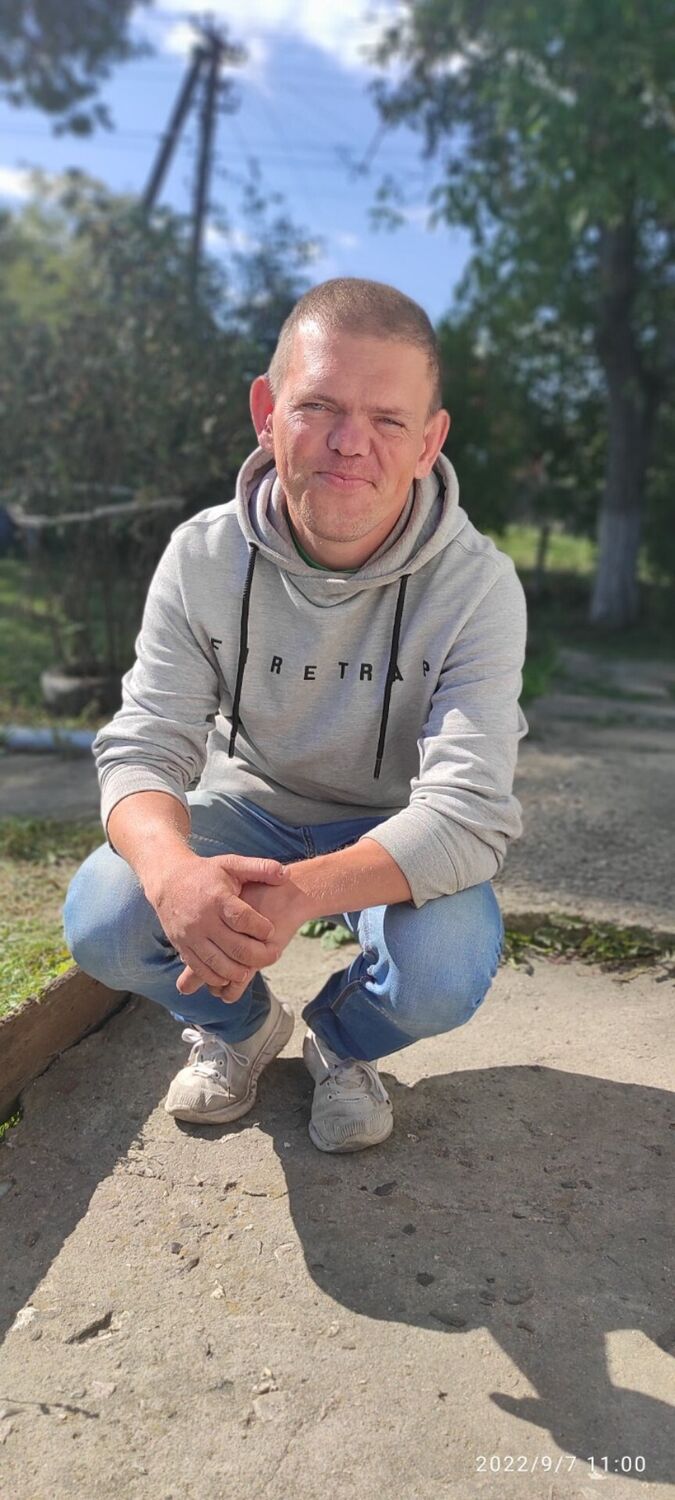  ,   Anton, 40 ,   ,   , c 