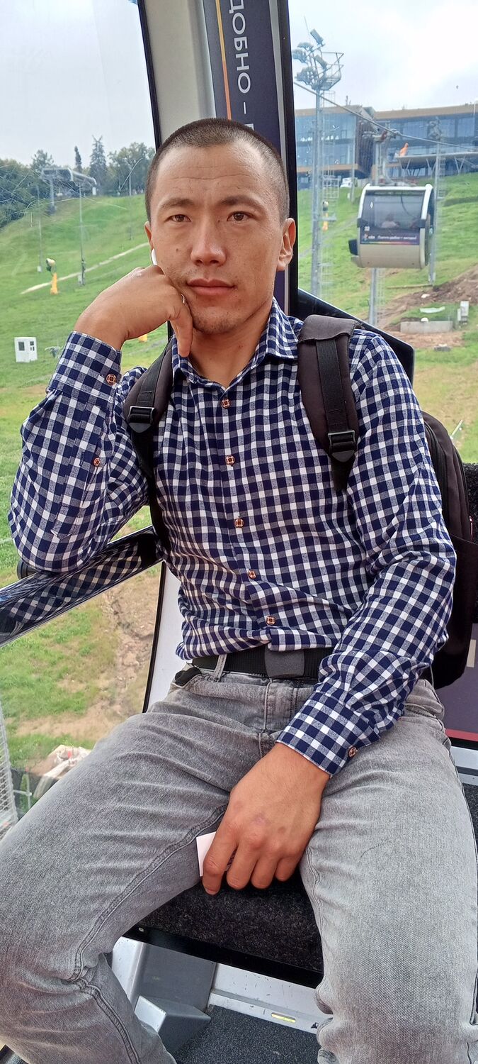  46778664  , 34 ,    