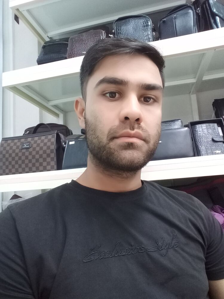  49818024  , 28 ,    