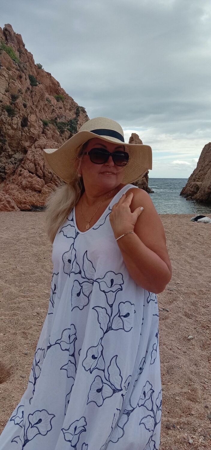  54704144  Svetlana, 59 ,    Wurselen