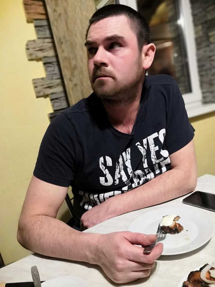  ,   Deonis, 41 ,   