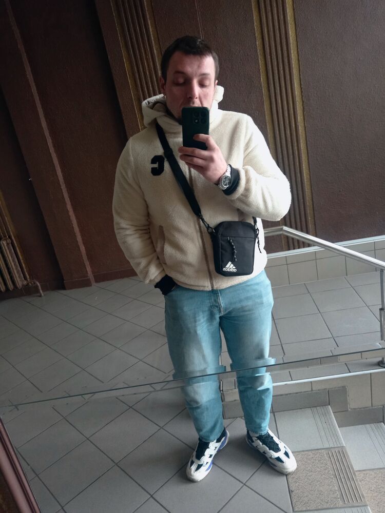  49618994  , 26 ,    