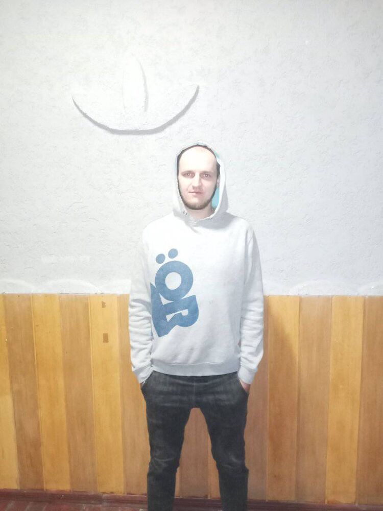  37479524  , 28 ,    